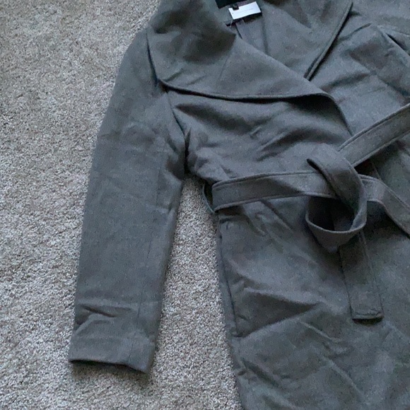 Banana Republic Coat - Picture 6 of 16